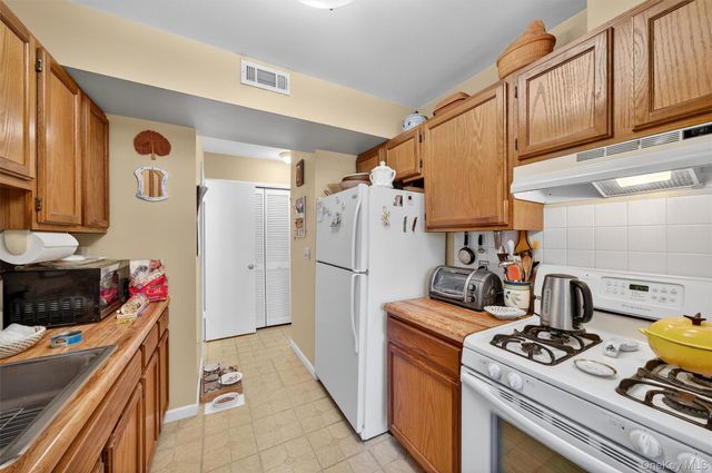 3308 Whispering Hills Drive, Chester, NY 10918