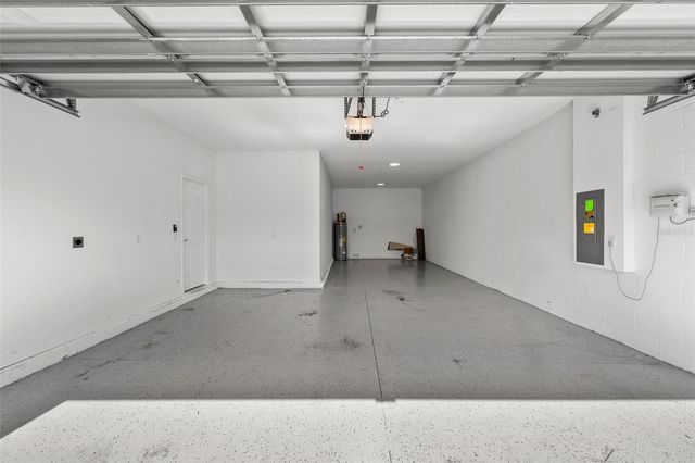 33251 SYCAMORE LEAF DRIVE, Wesley Chapel, FL 33545