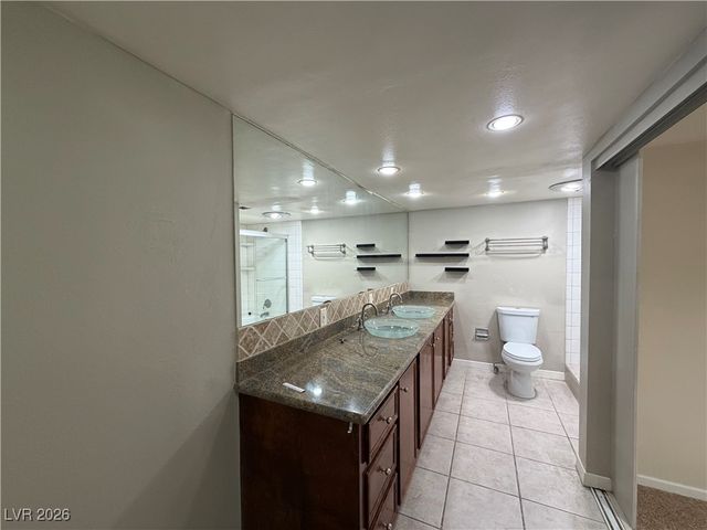 908 Vegas Valley Drive, Las Vegas, NV 89109