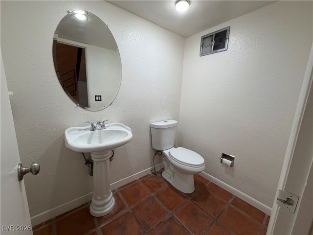 908 Vegas Valley Drive, Las Vegas, NV 89109