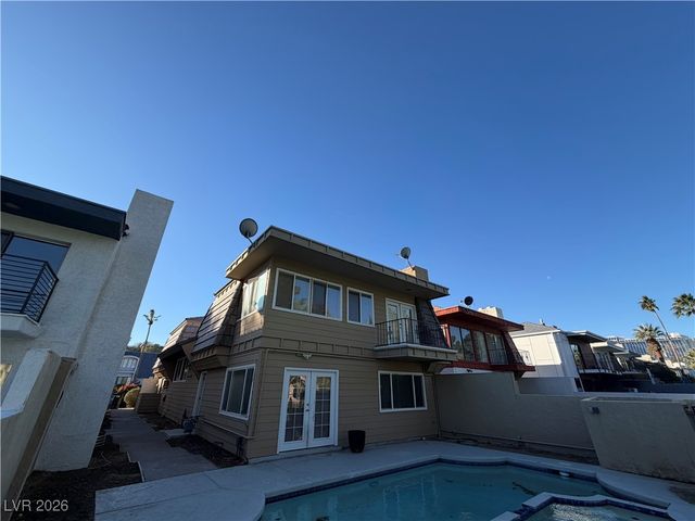 908 Vegas Valley Drive, Las Vegas, NV 89109