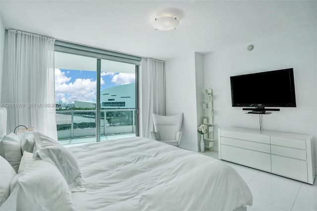 900 Biscayne Blvd 501, Miami, FL 33132
