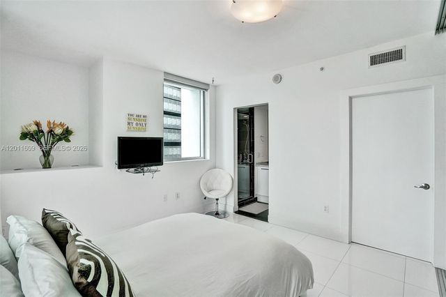 900 Biscayne Blvd 501, Miami, FL 33132