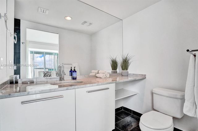900 Biscayne Blvd 501, Miami, FL 33132