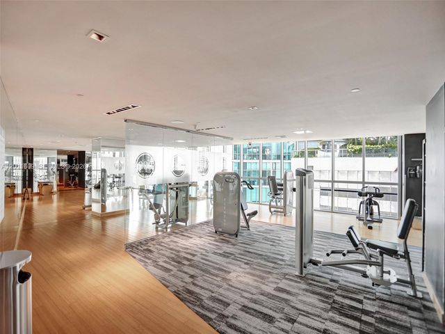 900 Biscayne Blvd 501, Miami, FL 33132