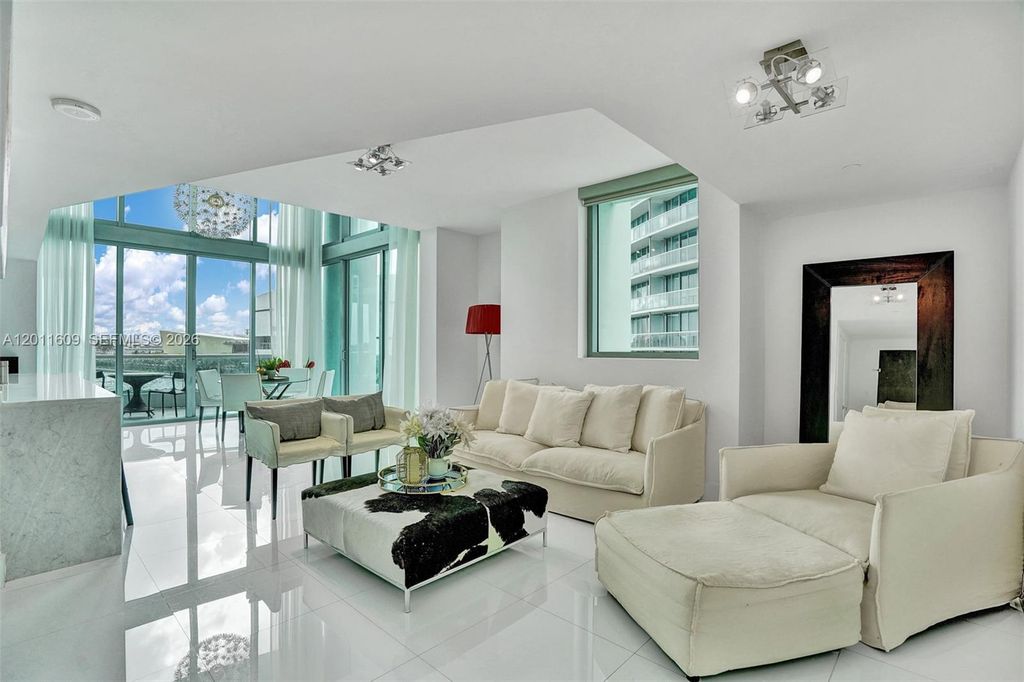 900 Biscayne Blvd 501, Miami, FL 33132