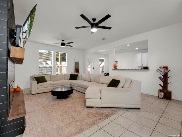 426 Dappled Willow, New Braunfels, TX 78130