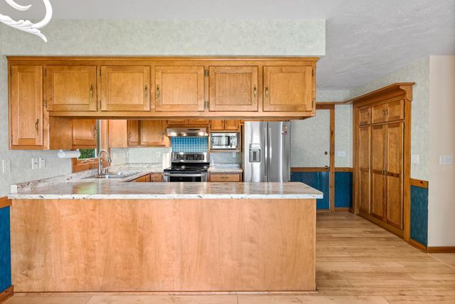 5997 BLUFF LEDGE ROAD, Sturgeon Bay, WI 54235