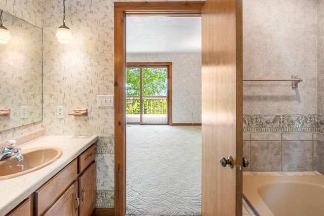 5997 BLUFF LEDGE ROAD, Sturgeon Bay, WI 54235