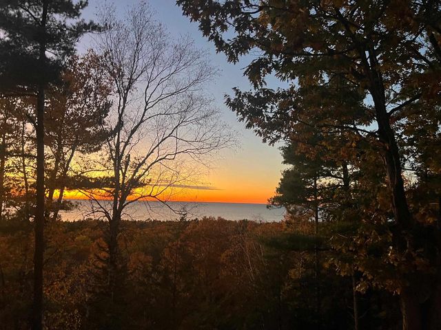 5997 BLUFF LEDGE ROAD, Sturgeon Bay, WI 54235