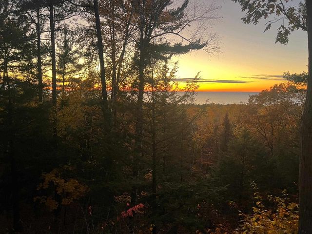 5997 BLUFF LEDGE ROAD, Sturgeon Bay, WI 54235