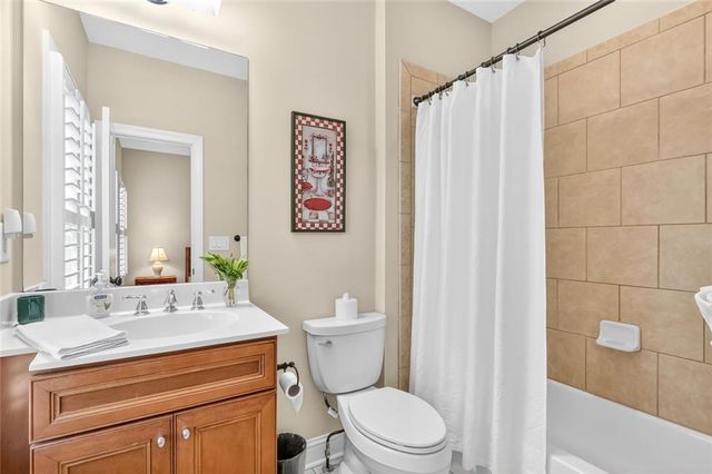 2066 Heathermere Way, Roswell, GA 30075