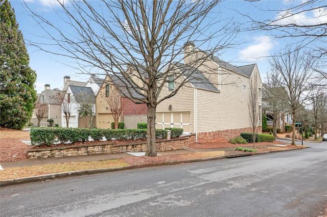 2066 Heathermere Way, Roswell, GA 30075