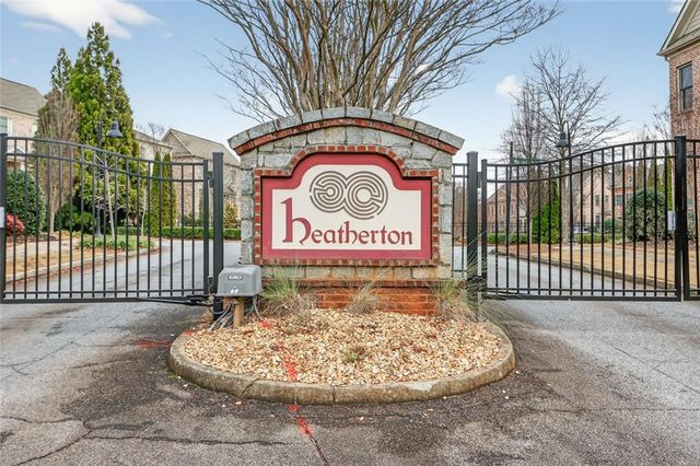 2066 Heathermere Way, Roswell, GA 30075