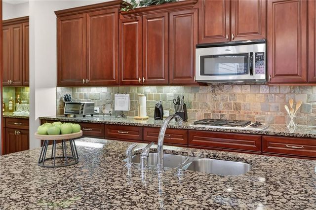 2066 Heathermere Way, Roswell, GA 30075