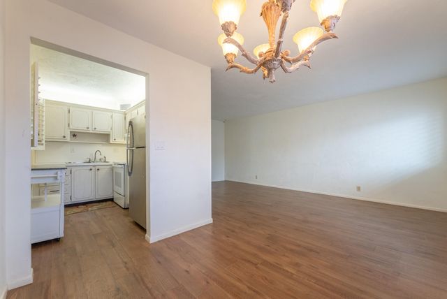 2020 Lake Osborne Drive, Lake Worth Beach, FL 33461