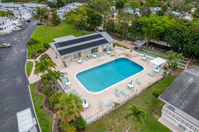 2020 Lake Osborne Drive, Lake Worth Beach, FL 33461