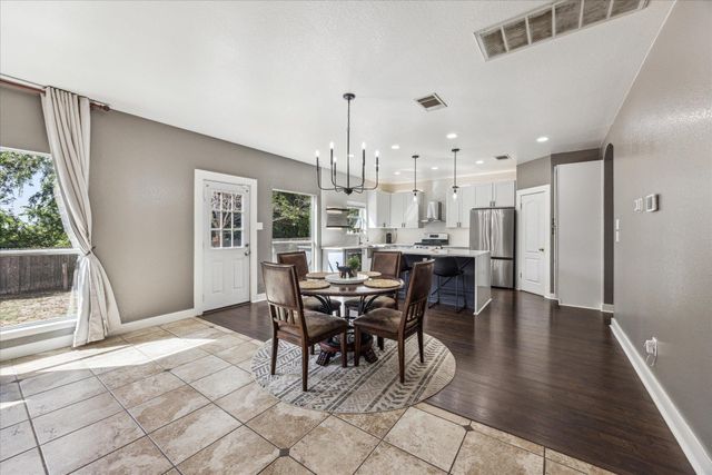 122 Colt LOOP, Kyle, TX 78640