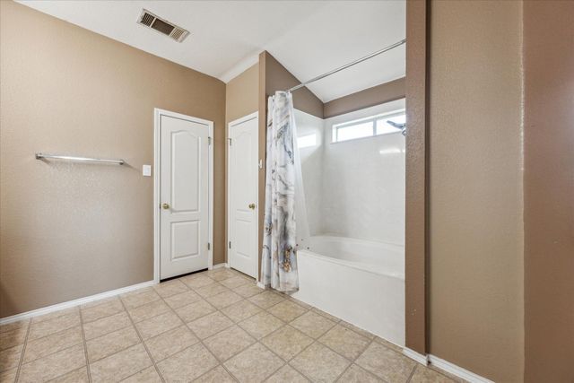 122 Colt LOOP, Kyle, TX 78640