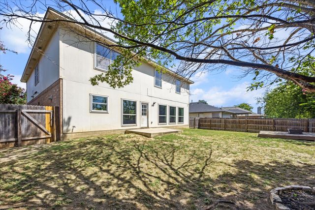 122 Colt LOOP, Kyle, TX 78640