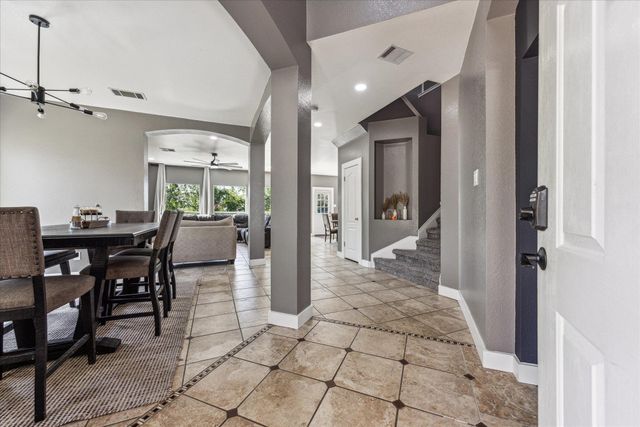 122 Colt LOOP, Kyle, TX 78640
