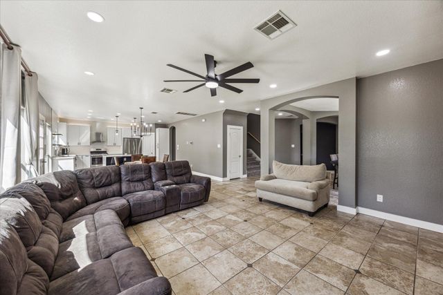122 Colt LOOP, Kyle, TX 78640