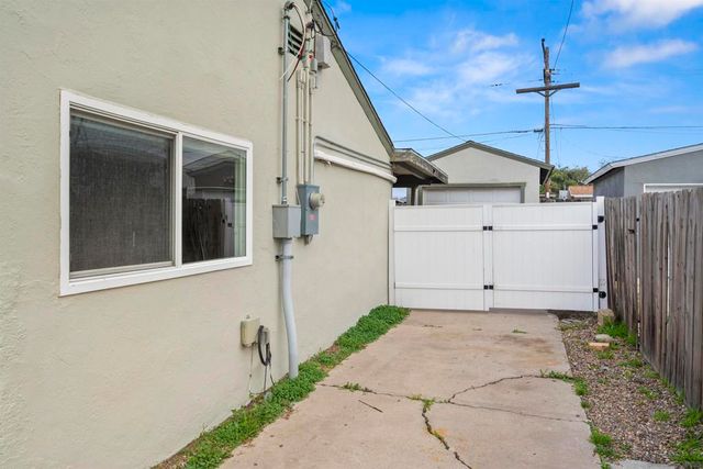 403 Sawtelle Ave, San Diego, CA 92114