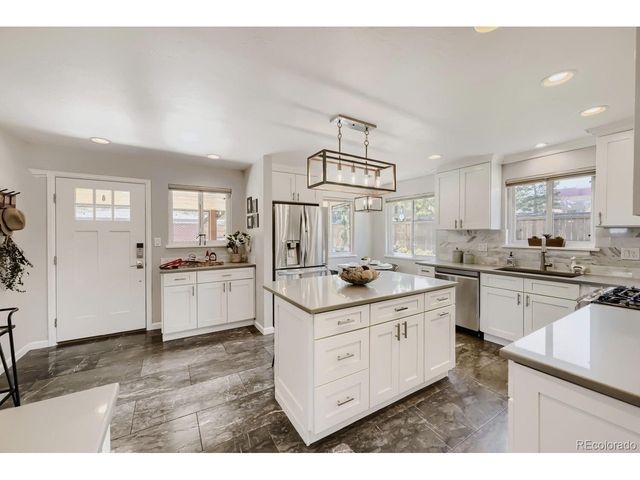 7890 W 59th Ave, Arvada, CO 80004