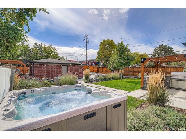 7890 W 59th Ave, Arvada, CO 80004
