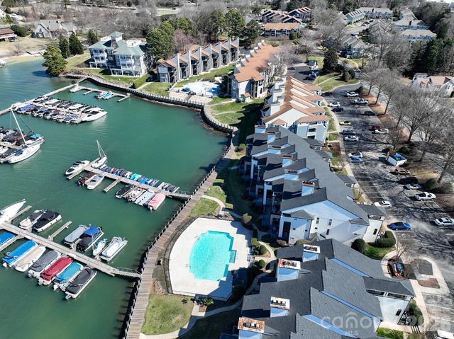 18861 Vineyard Point Lane, Cornelius, NC 28031