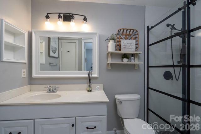 18861 Vineyard Point Lane, Cornelius, NC 28031