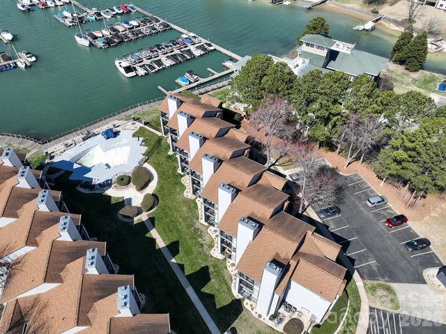 18861 Vineyard Point Lane, Cornelius, NC 28031