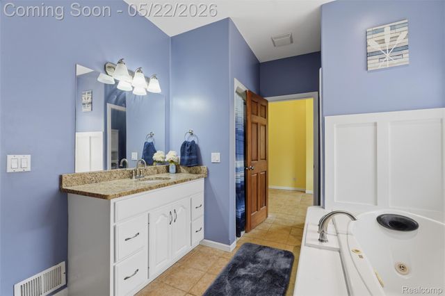 16263 S Seymour Road, Argentine Township, MI 48451