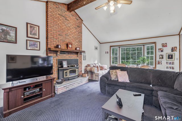 11 Redwood Circle, Shelton, CT 06484