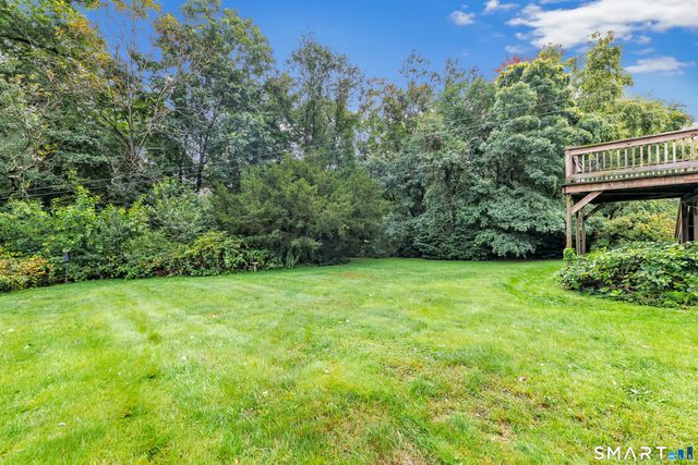 11 Redwood Circle, Shelton, CT 06484