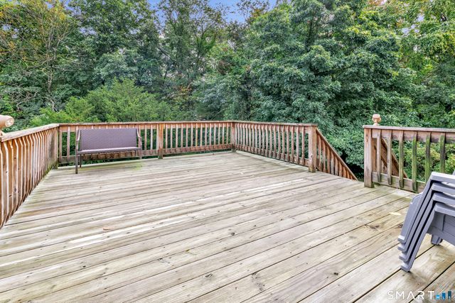 11 Redwood Circle, Shelton, CT 06484