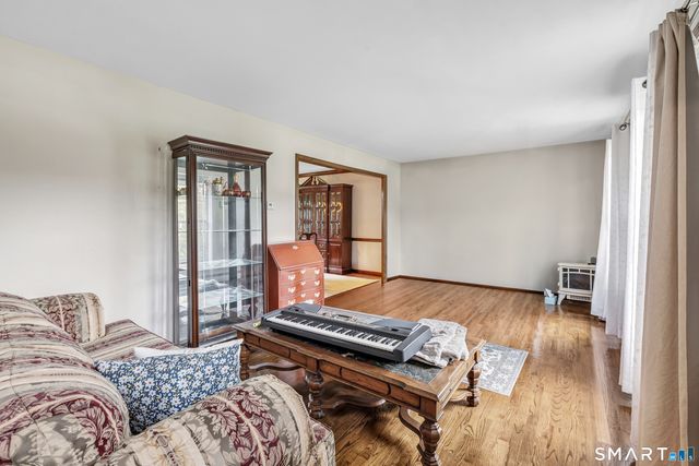 11 Redwood Circle, Shelton, CT 06484