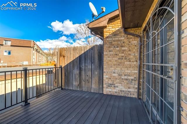 326 Mount View Lane, Colorado Springs, CO 80907
