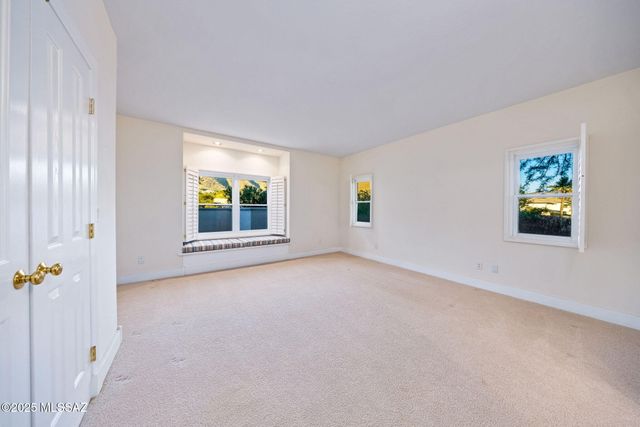 5342 E Gleneagles Drive, Tucson, AZ 85718