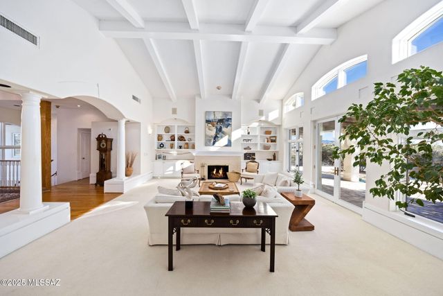 5342 E Gleneagles Drive, Tucson, AZ 85718