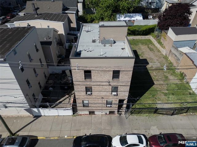 35 Columbia Avenue, Passaic, NJ 07055