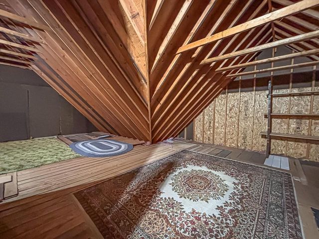 W274N4237 Clara COURT, Pewaukee, WI 53072