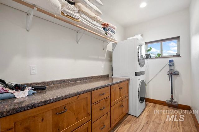 417 E E St, Moscow, ID 83843