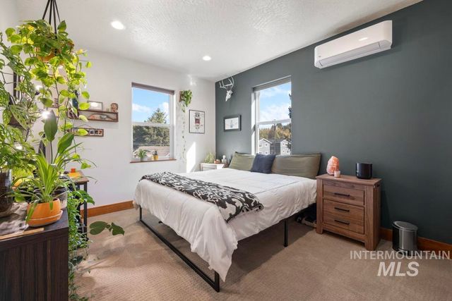 417 E E St, Moscow, ID 83843