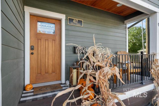 417 E E St, Moscow, ID 83843