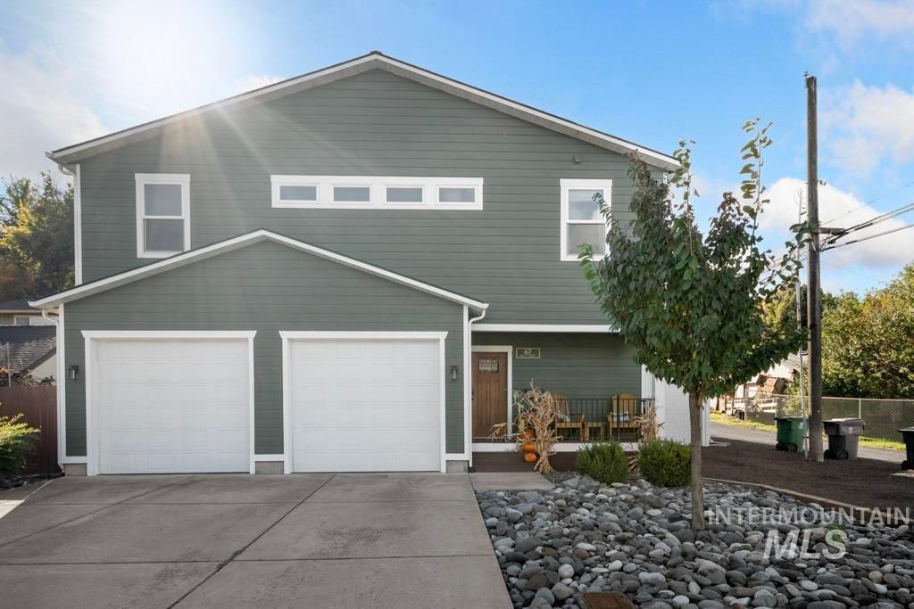 417 E E St, Moscow, ID 83843