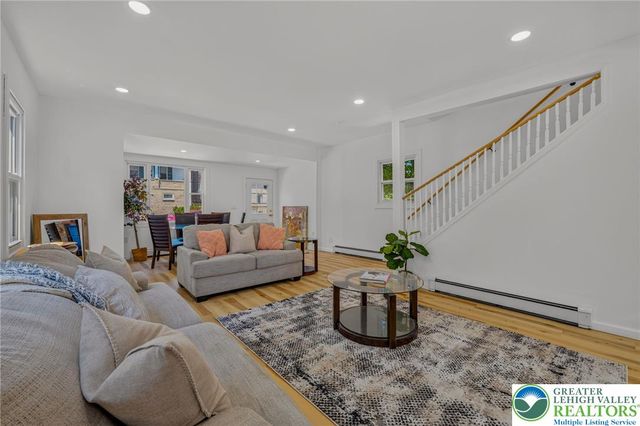 114 East High Street, Nazareth Boro, PA 18064