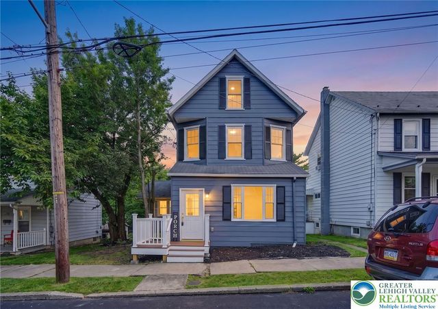 114 East High Street, Nazareth Boro, PA 18064