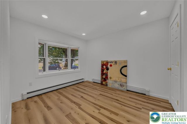 114 East High Street, Nazareth Boro, PA 18064