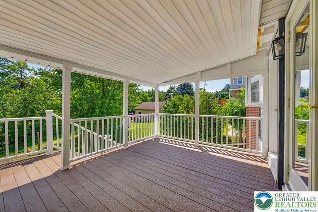 114 East High Street, Nazareth Boro, PA 18064